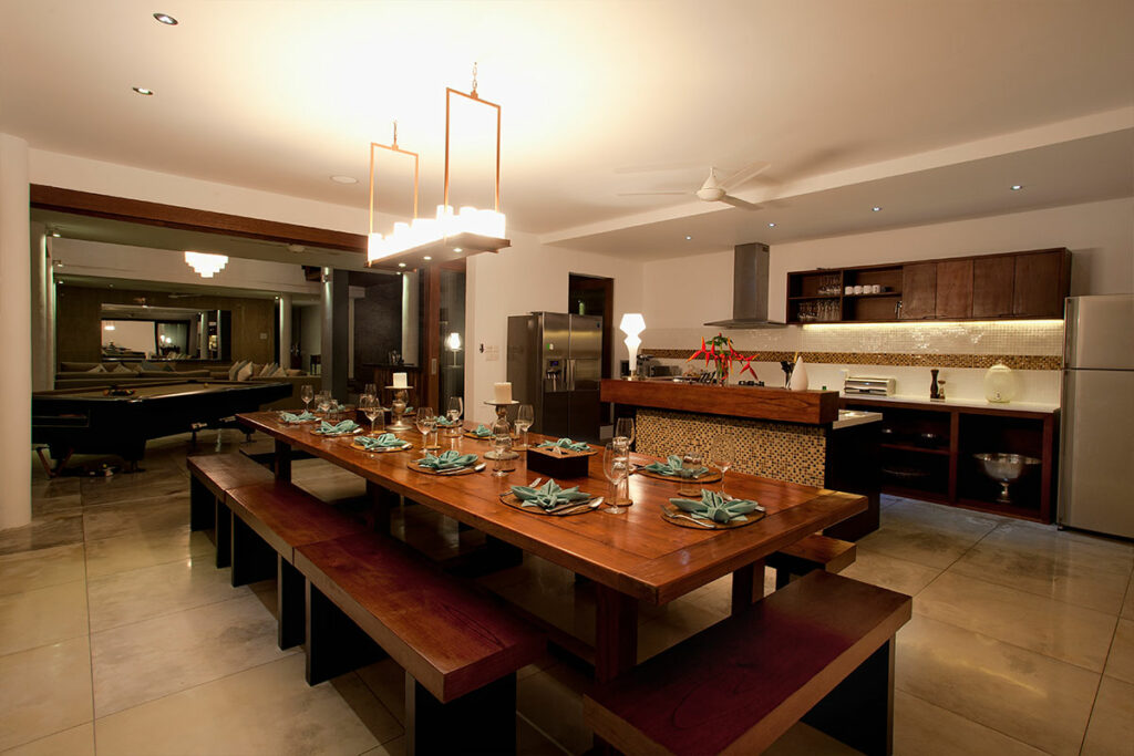 cassamia villa dining table